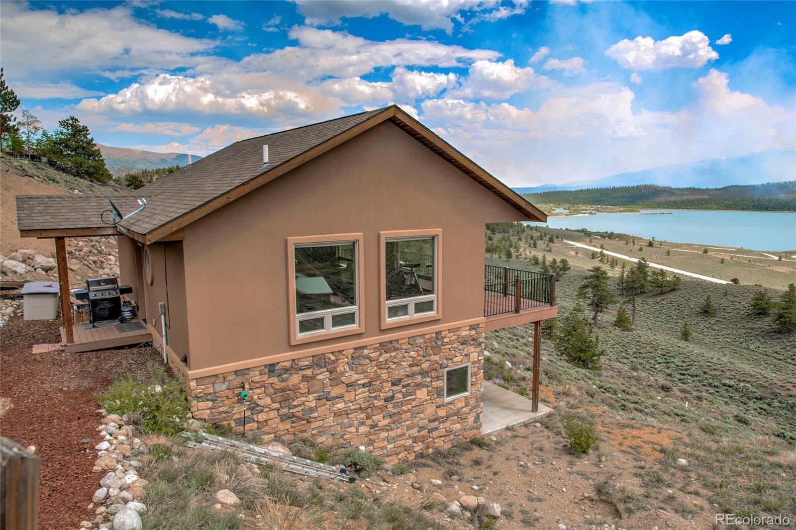 160 Mount Hope Dr, Twin Lakes, CO 81251