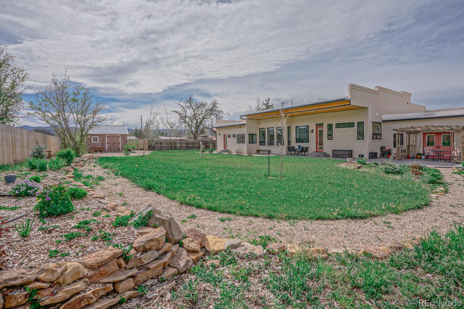 306 E Field Ave, La Veta, CO 81055