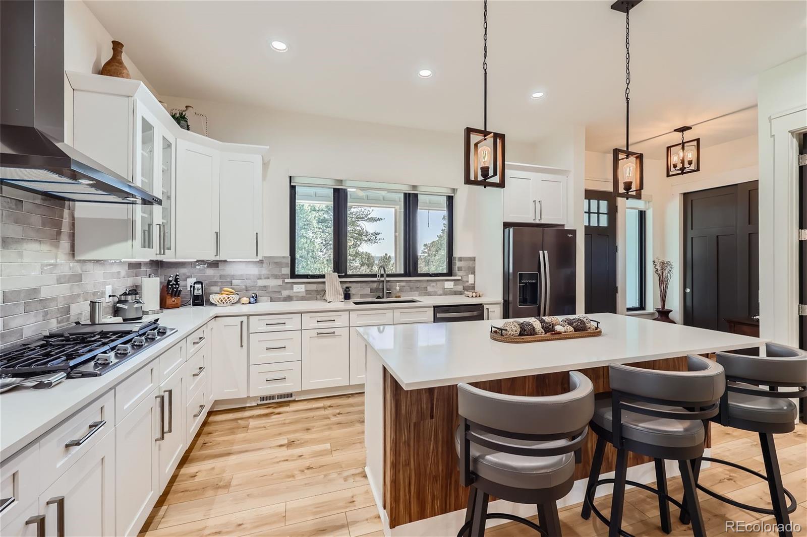 8956 Village Pines Cir, Franktown, CO 80116