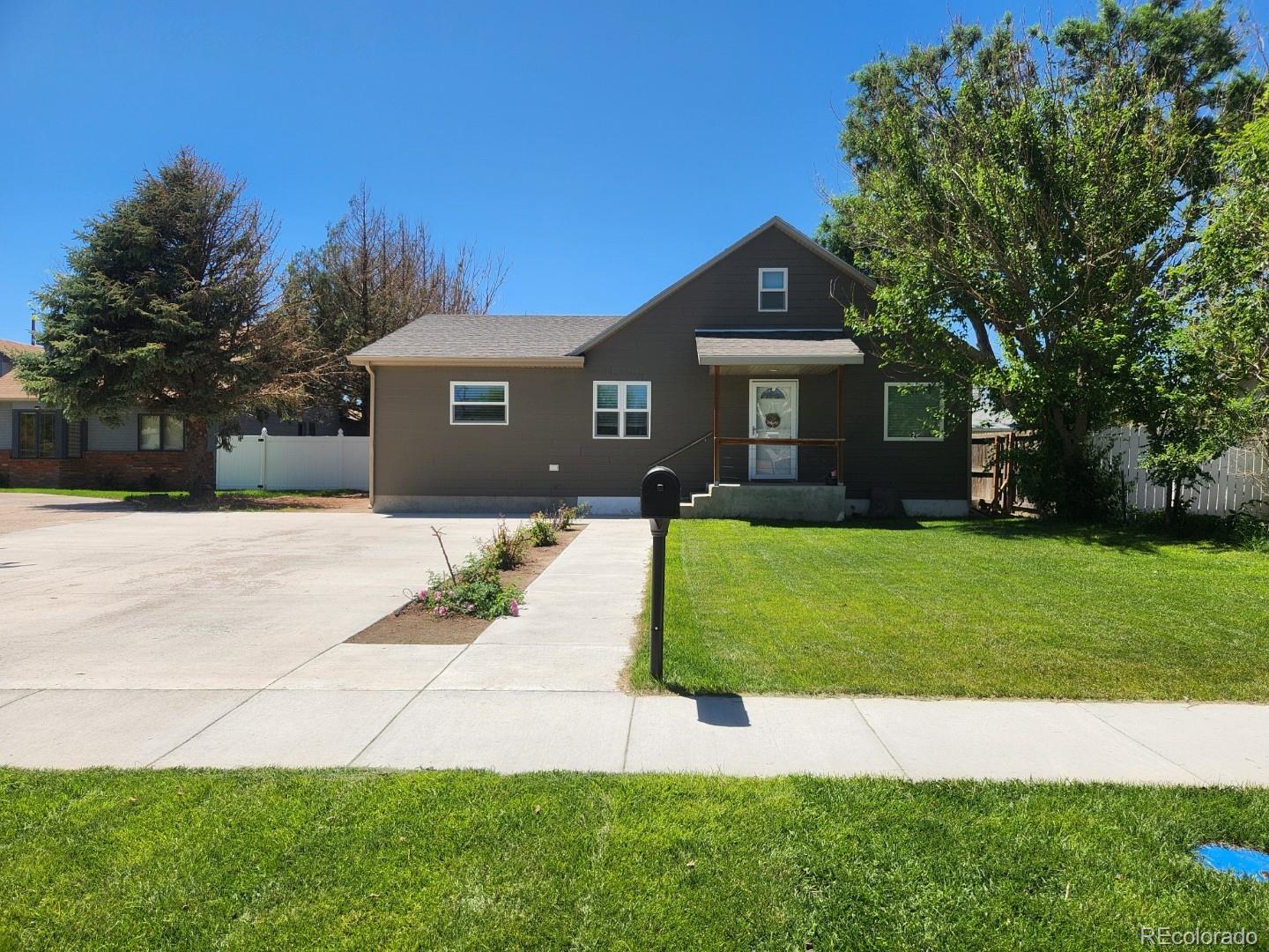 316 N Main St, Yuma, CO 80759