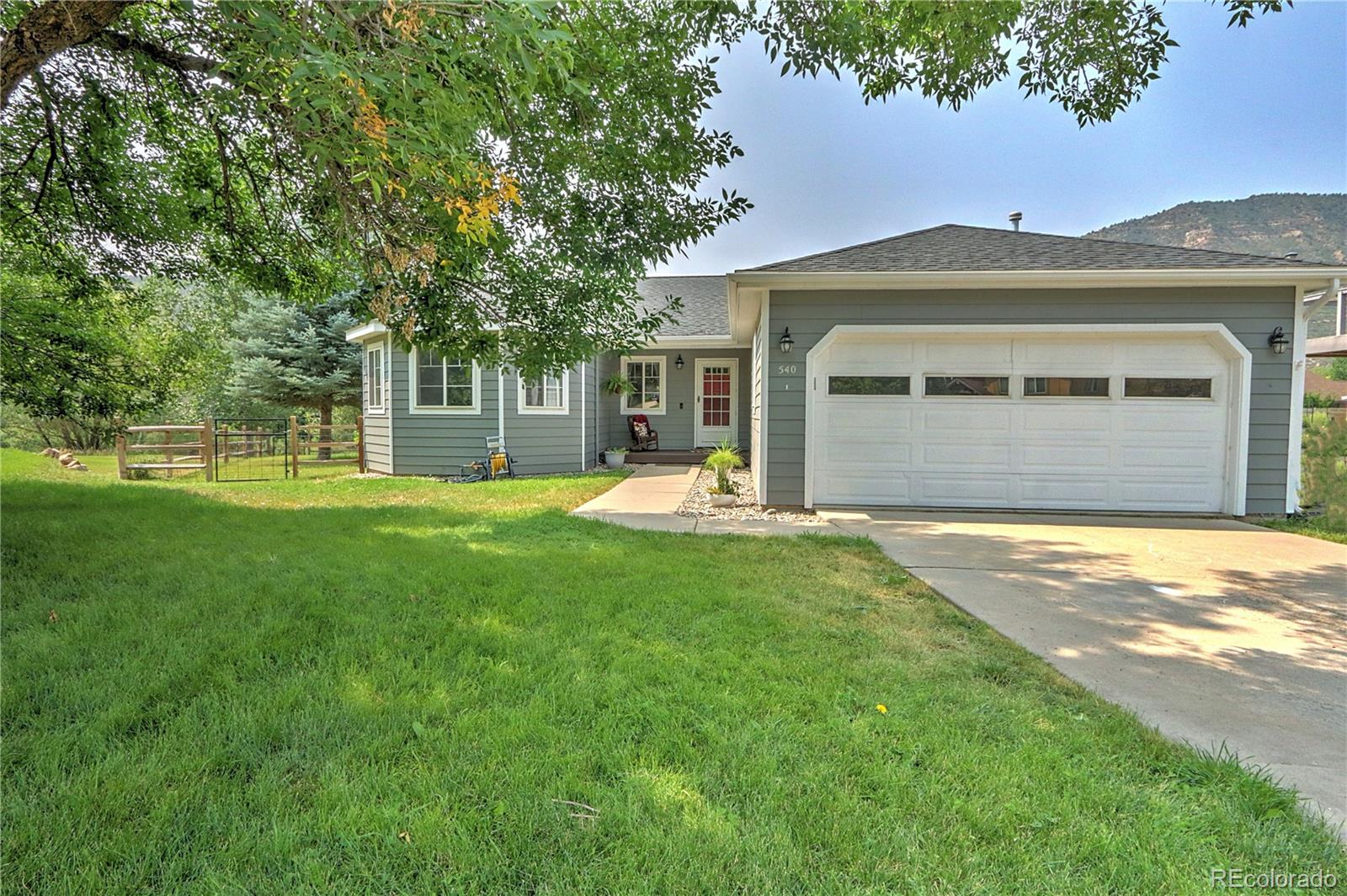 540 Honeysuckle Dr, New Castle, CO 81647
