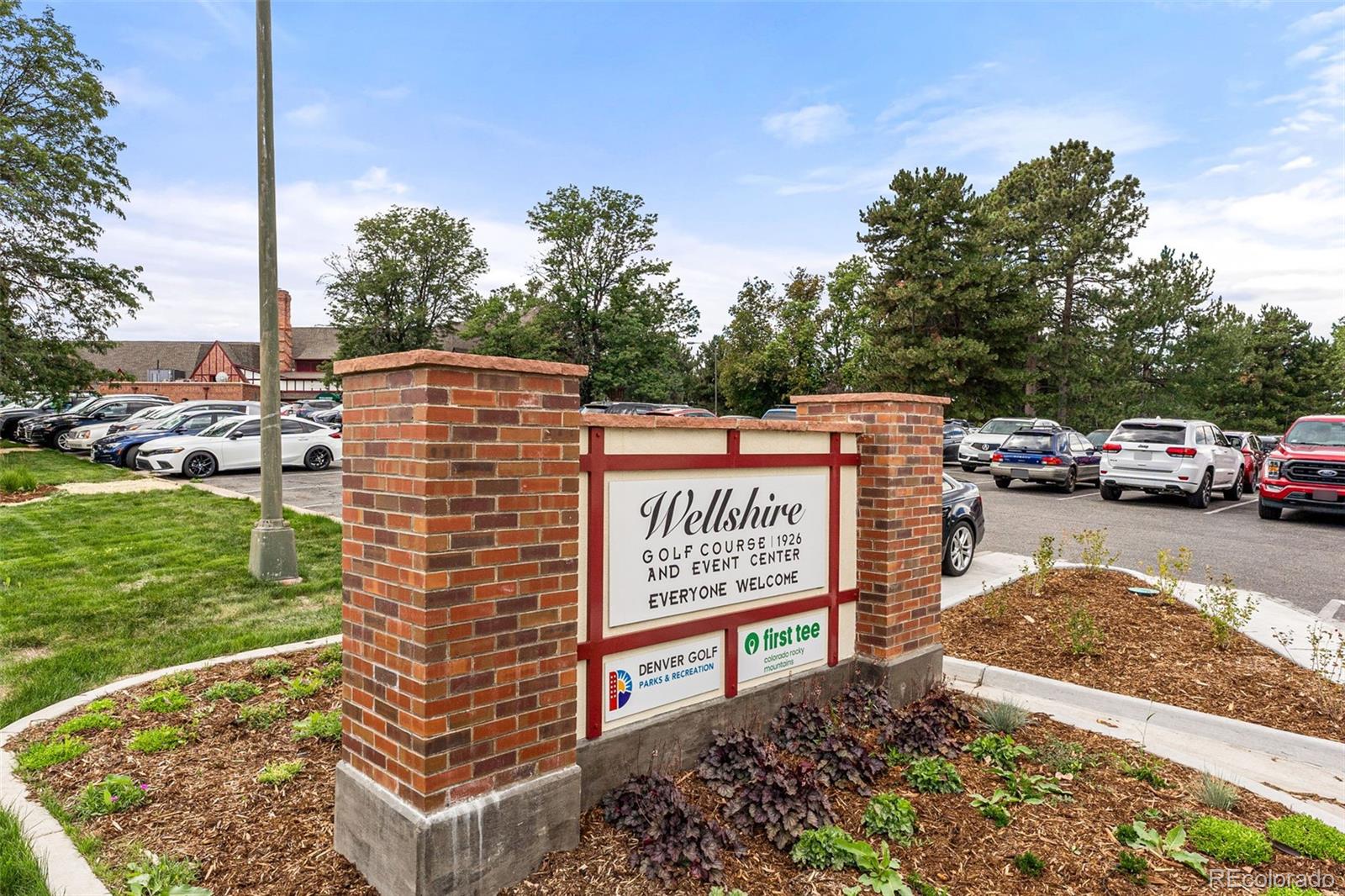 3071 S Bellaire St, Denver, CO 80222