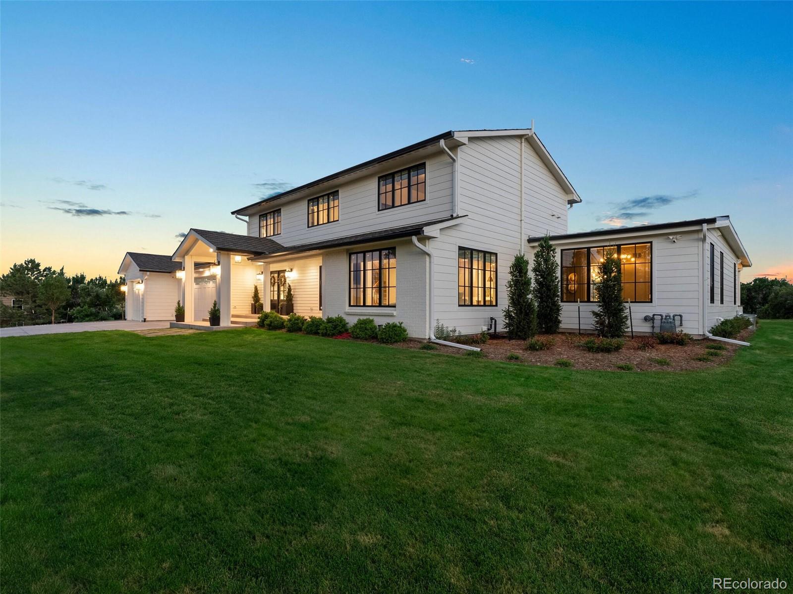 222 E Turf Ln, Castle Rock, CO 80108