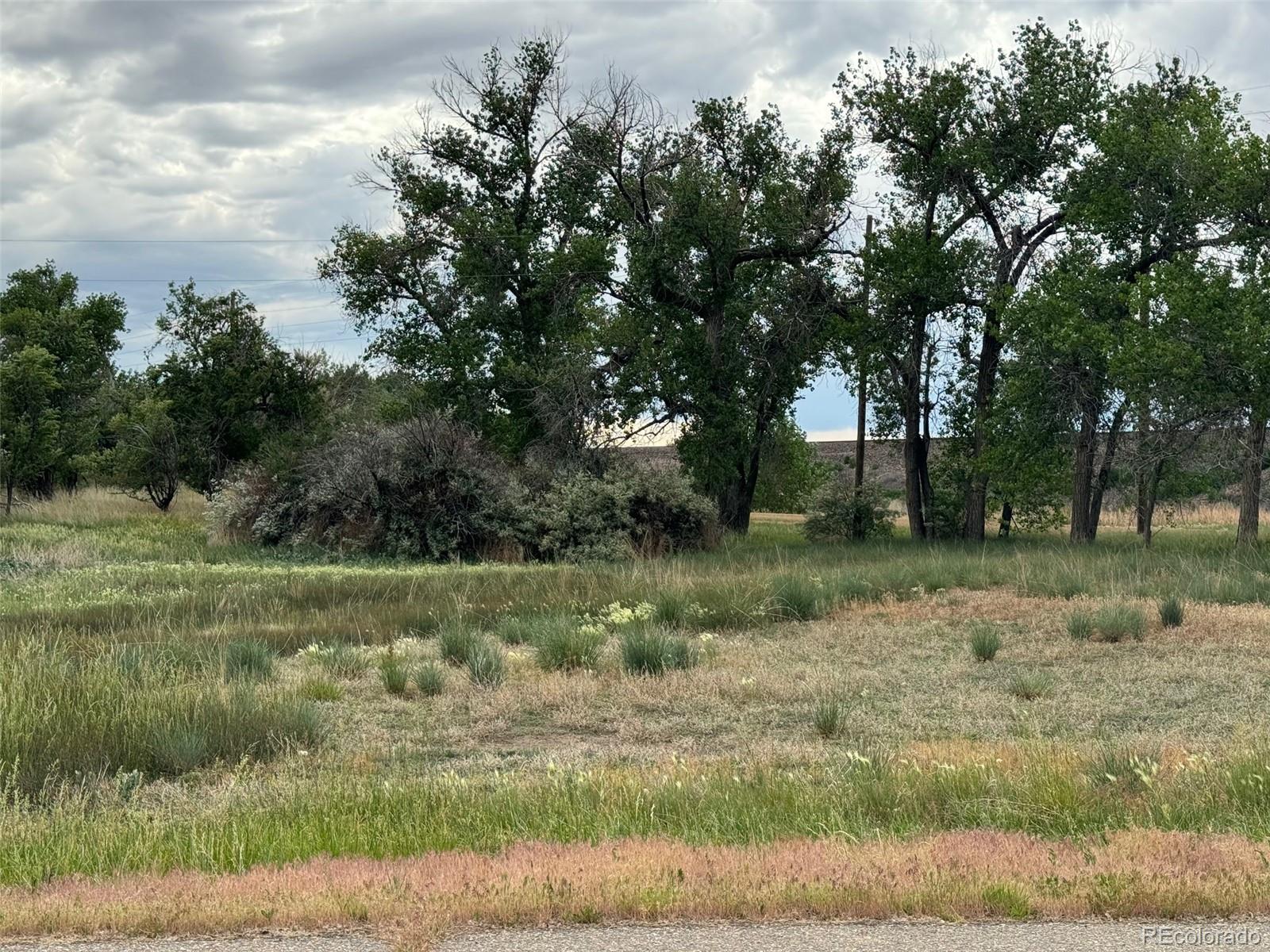 S Pine St, Keenesburg, CO 80643