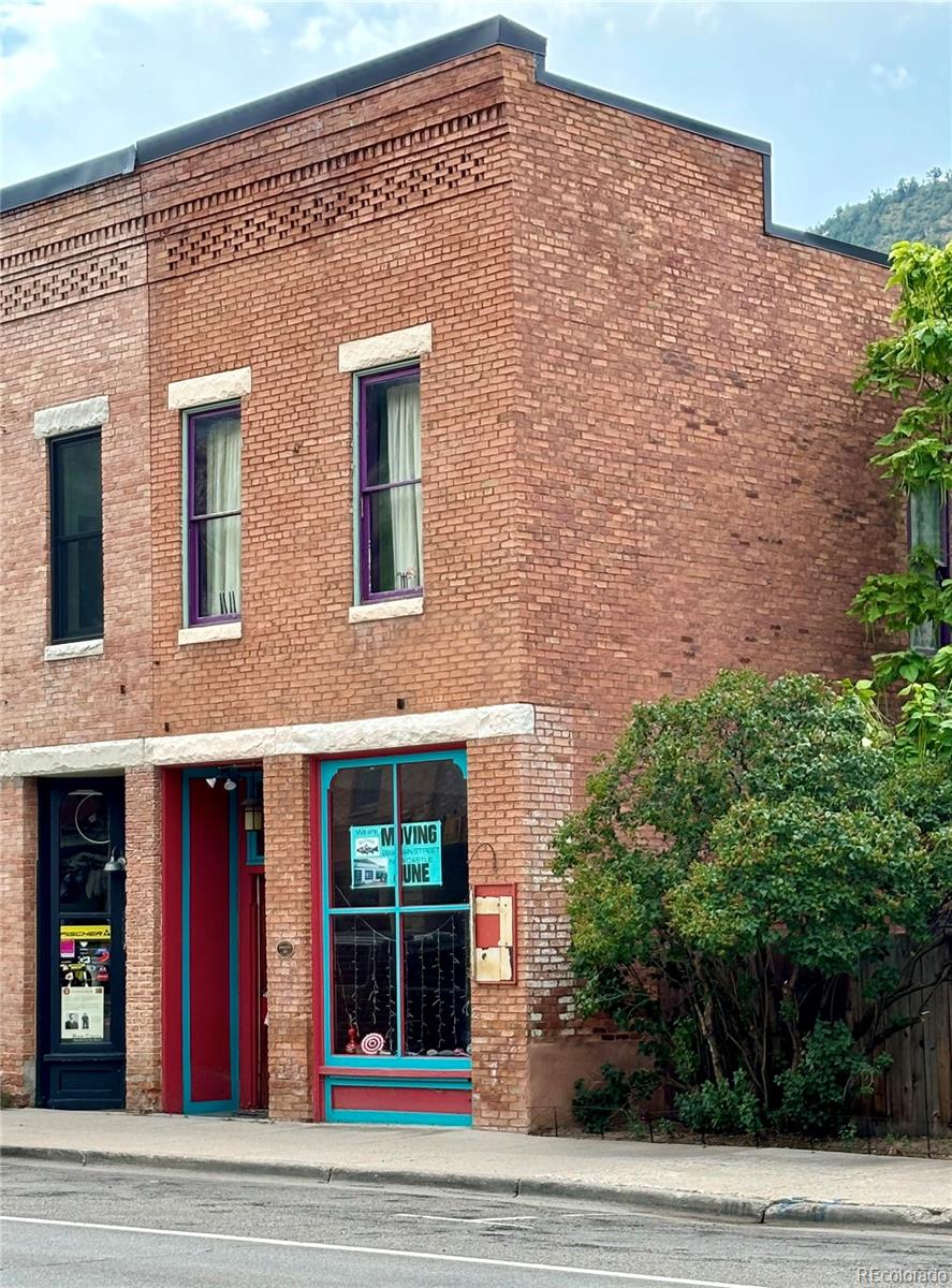 331 W Main St, New Castle, CO 81647