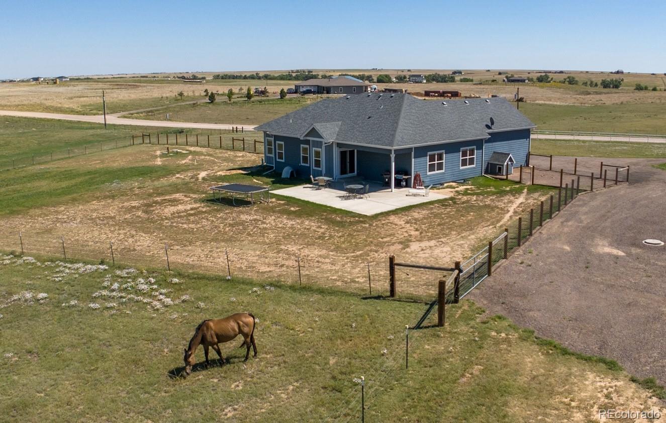 45480 Wolf Creek Dr, Bennett, CO 80102