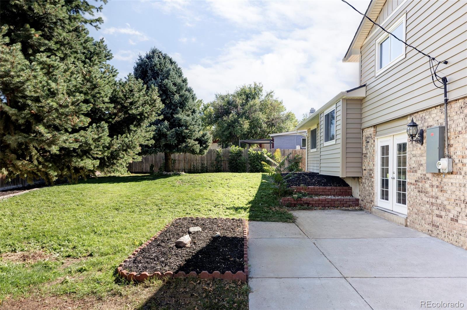 9572 W Virginia Dr, Denver, CO 80226