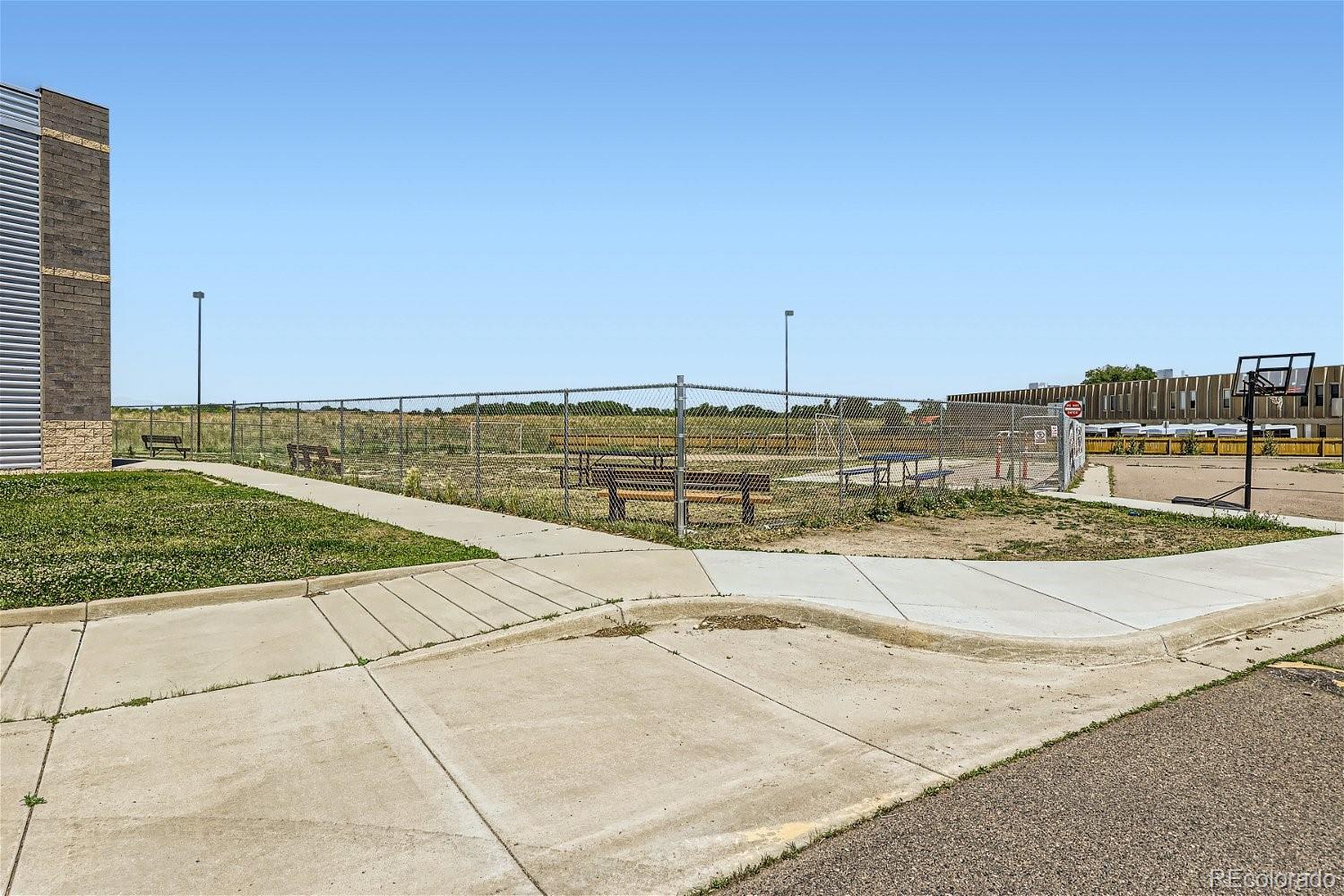 801 Yosemite St, Denver, CO 80230