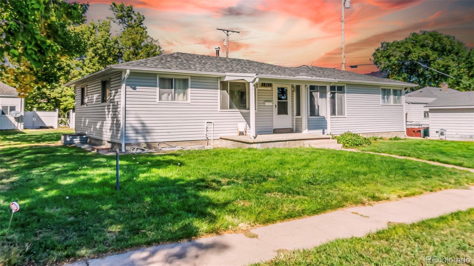251 W 5th St, Akron, CO 80720