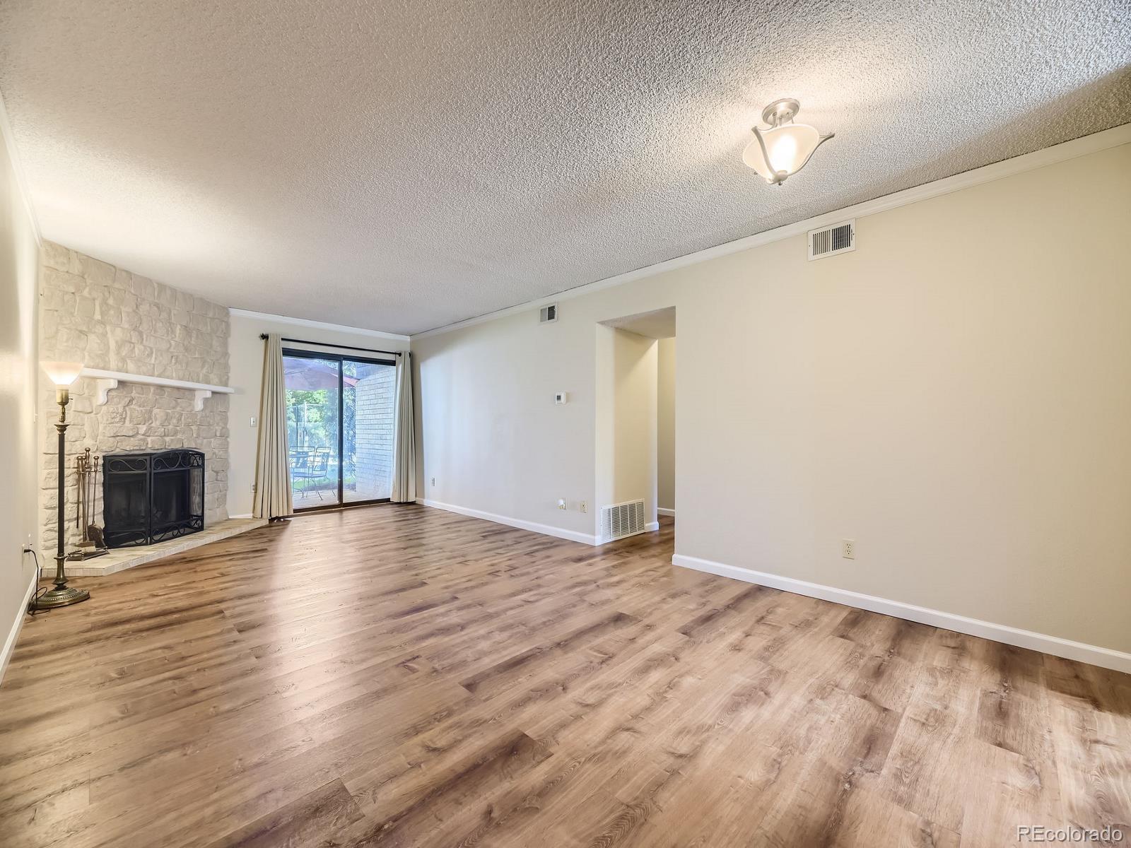 3696 S Depew St #103, Lakewood, CO 80235