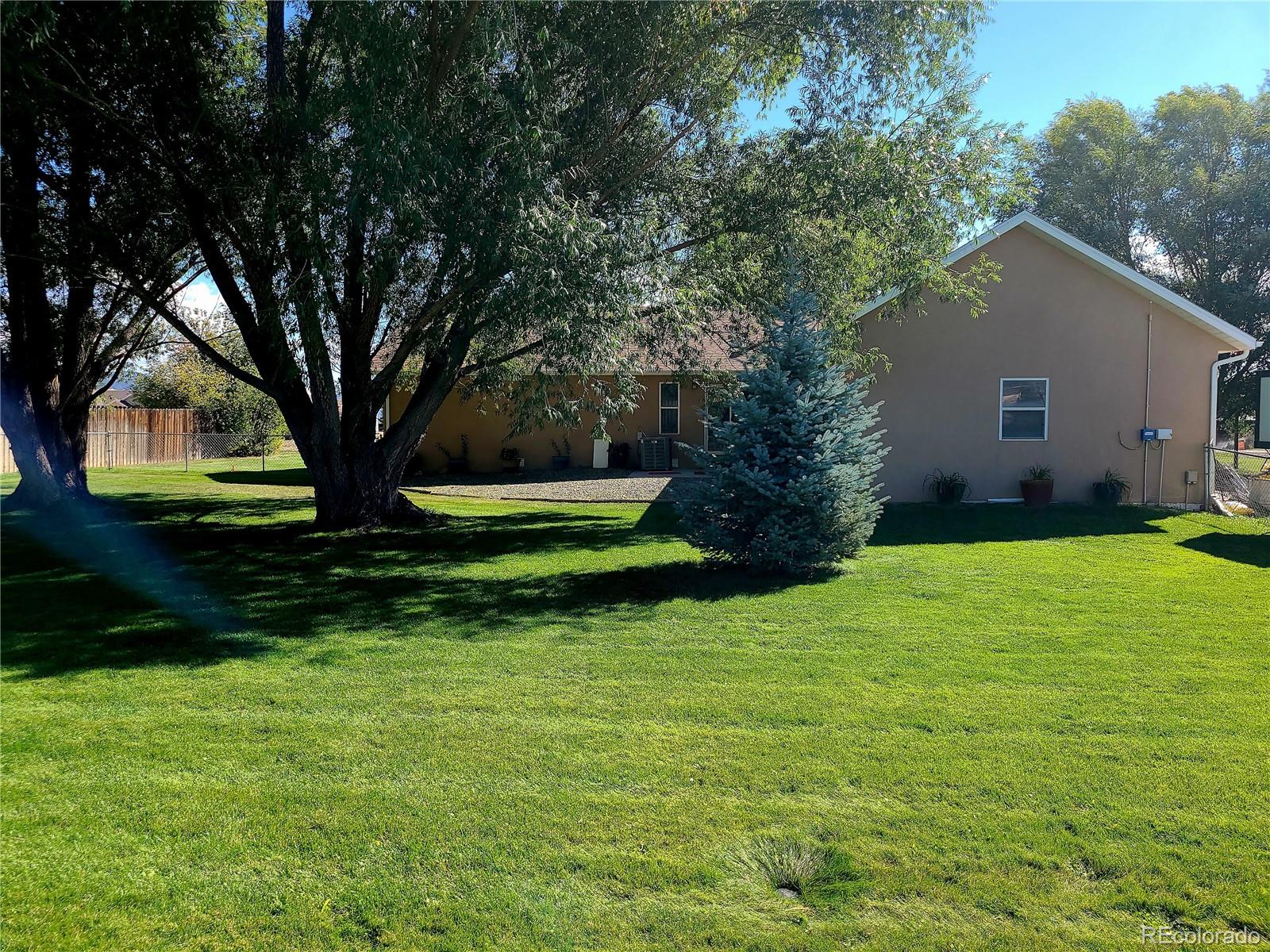 68721 Overland Dr, Montrose, CO 81401