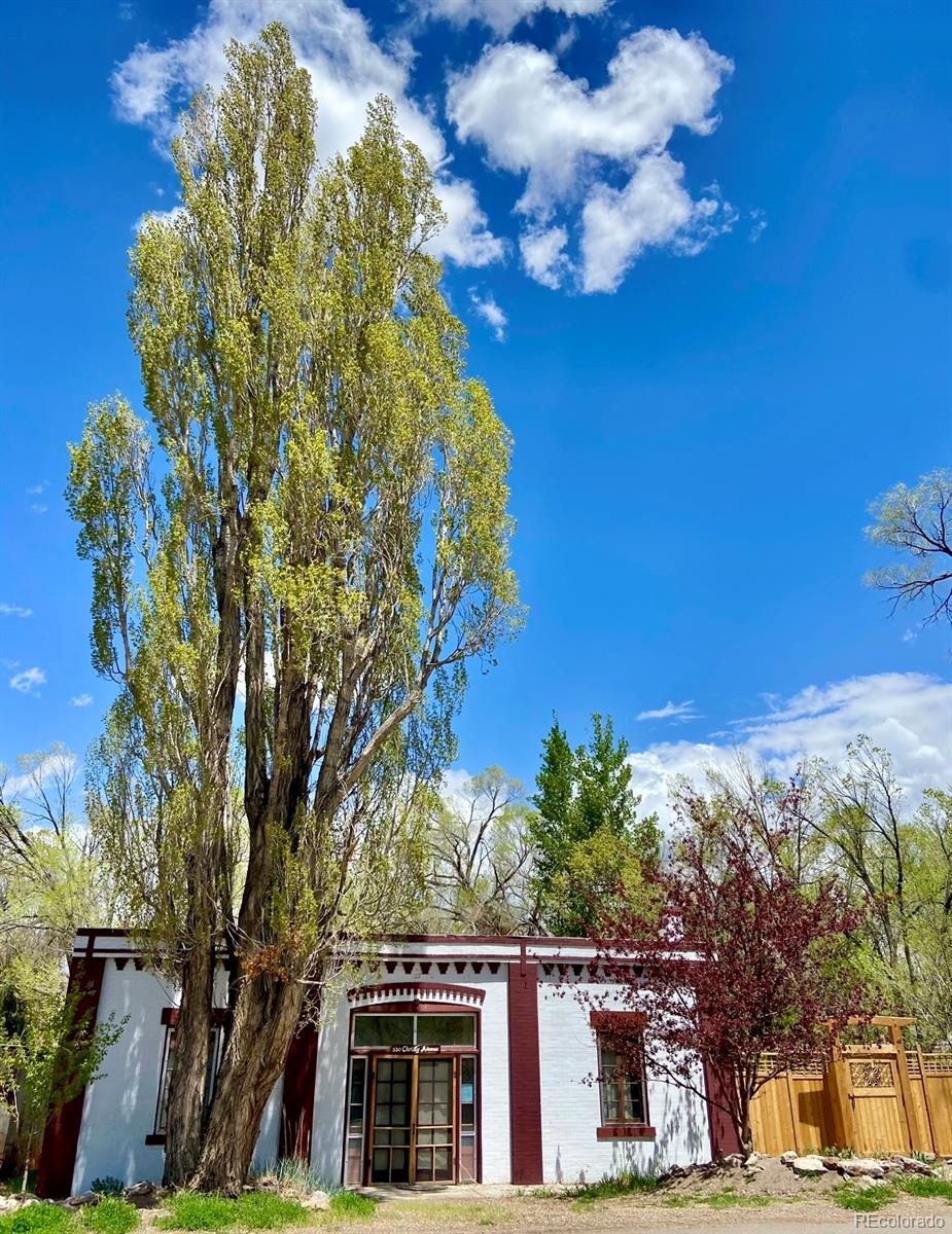 330 Christy Ave, Saguache, CO 81149