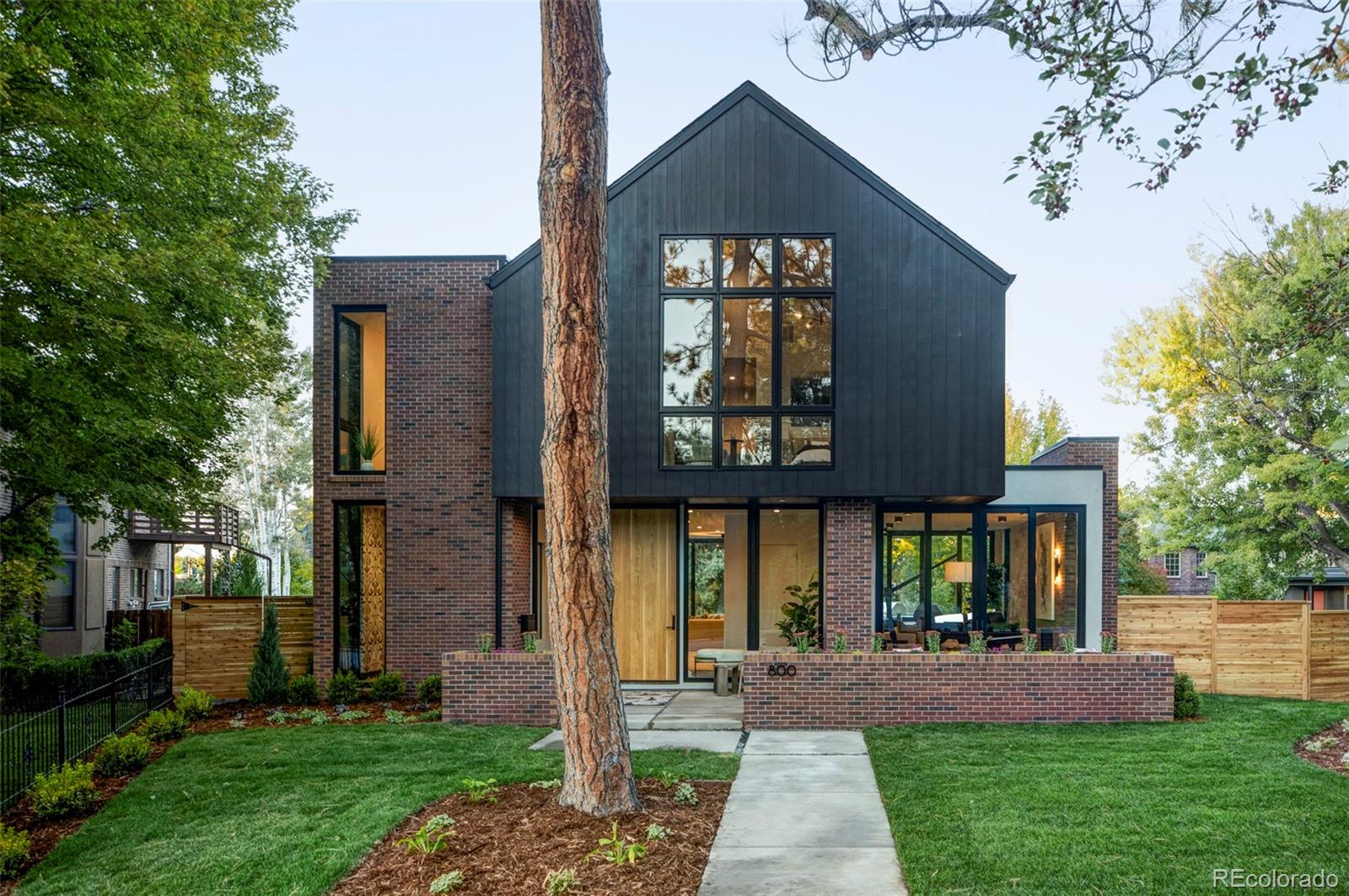 800 Bonnie Brae Blvd, Denver, CO 80209