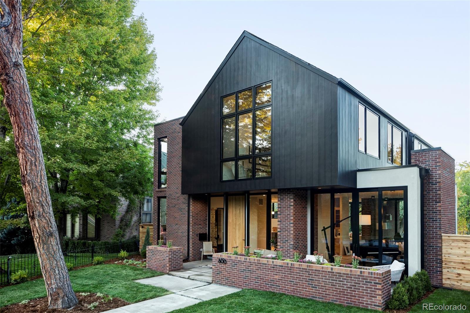 800 Bonnie Brae Blvd, Denver, CO 80209