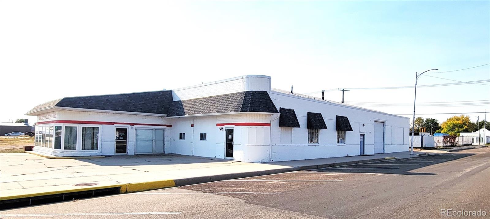 200 W 1st St, Julesburg, CO 80737