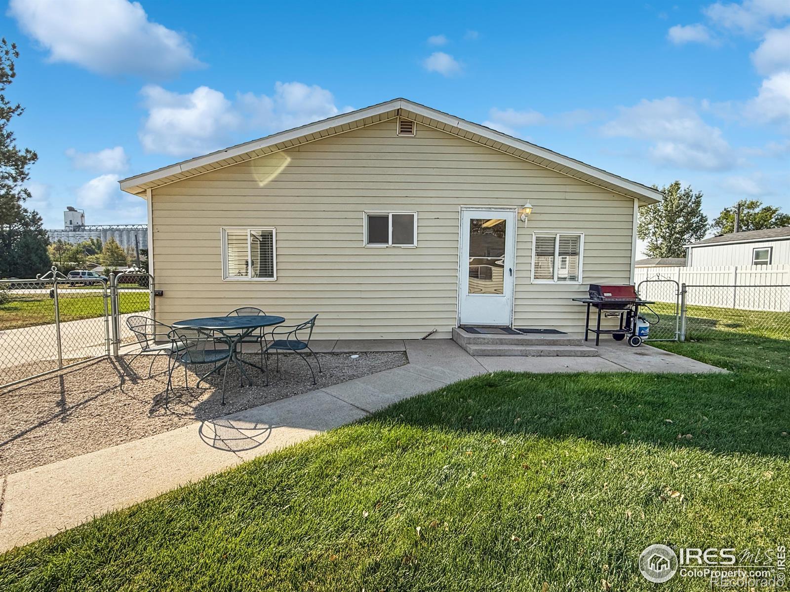 525 W Strohm St, Haxtun, CO 80731