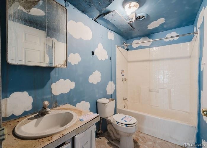 715 S Main St, Rocky Ford, CO 81067