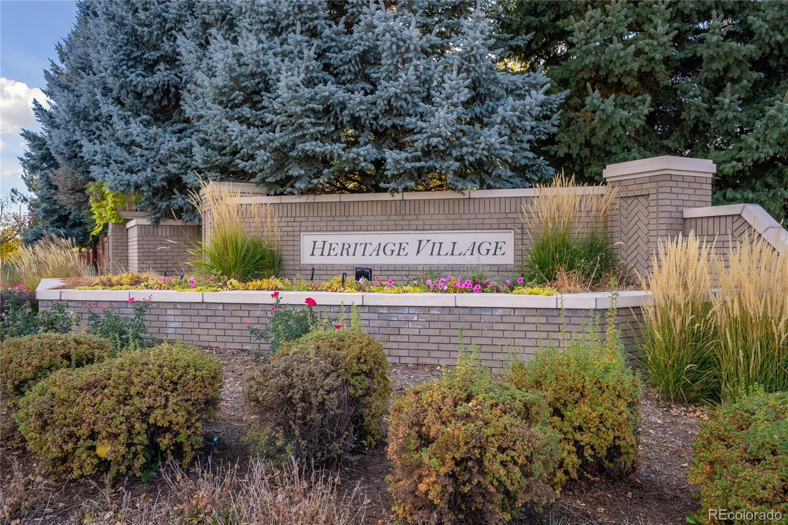 5906 S Fairfax Ct, Centennial, CO 80121