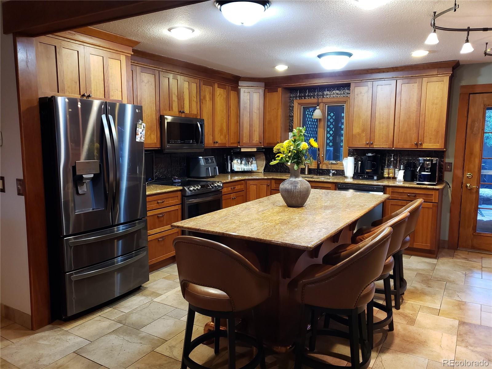 490 Senter Ave, Burlington, CO 80807