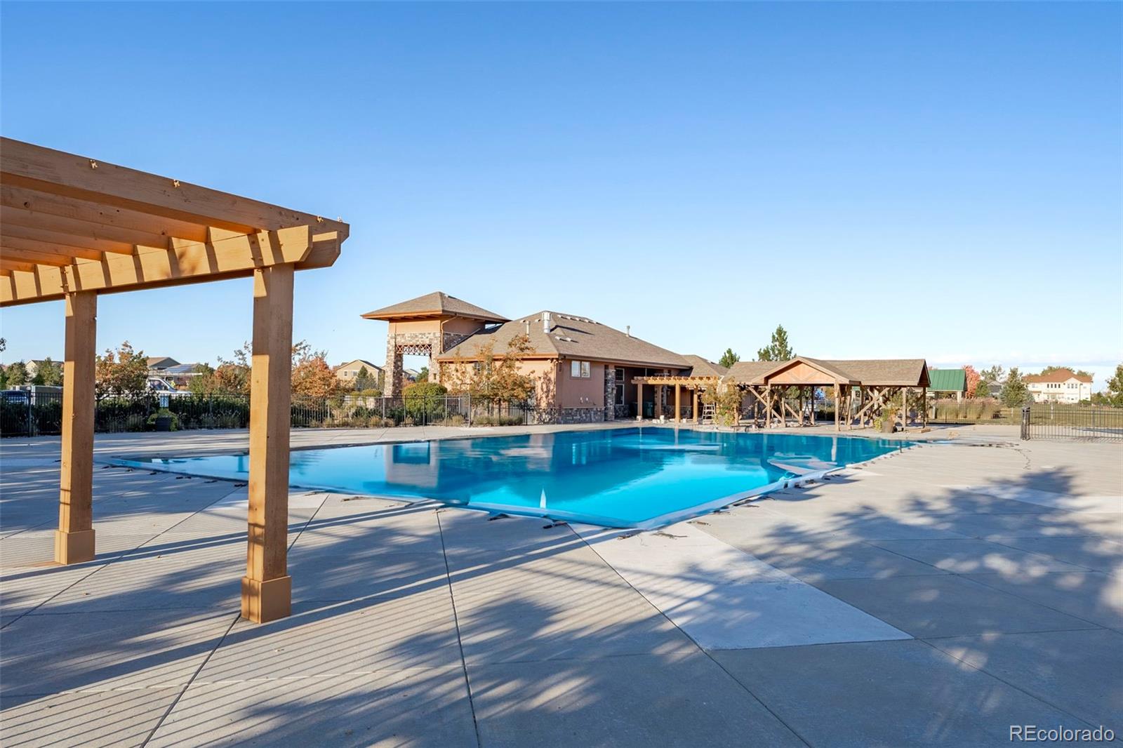 8946 Devinney St, Arvada, CO 80005
