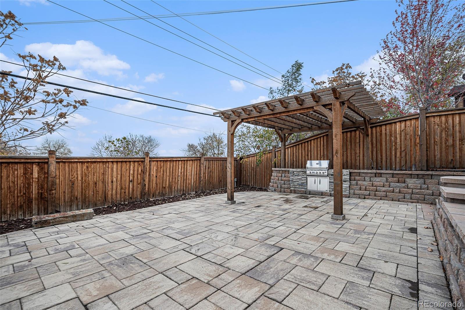 8450 Hope Ct, Denver, CO 80229