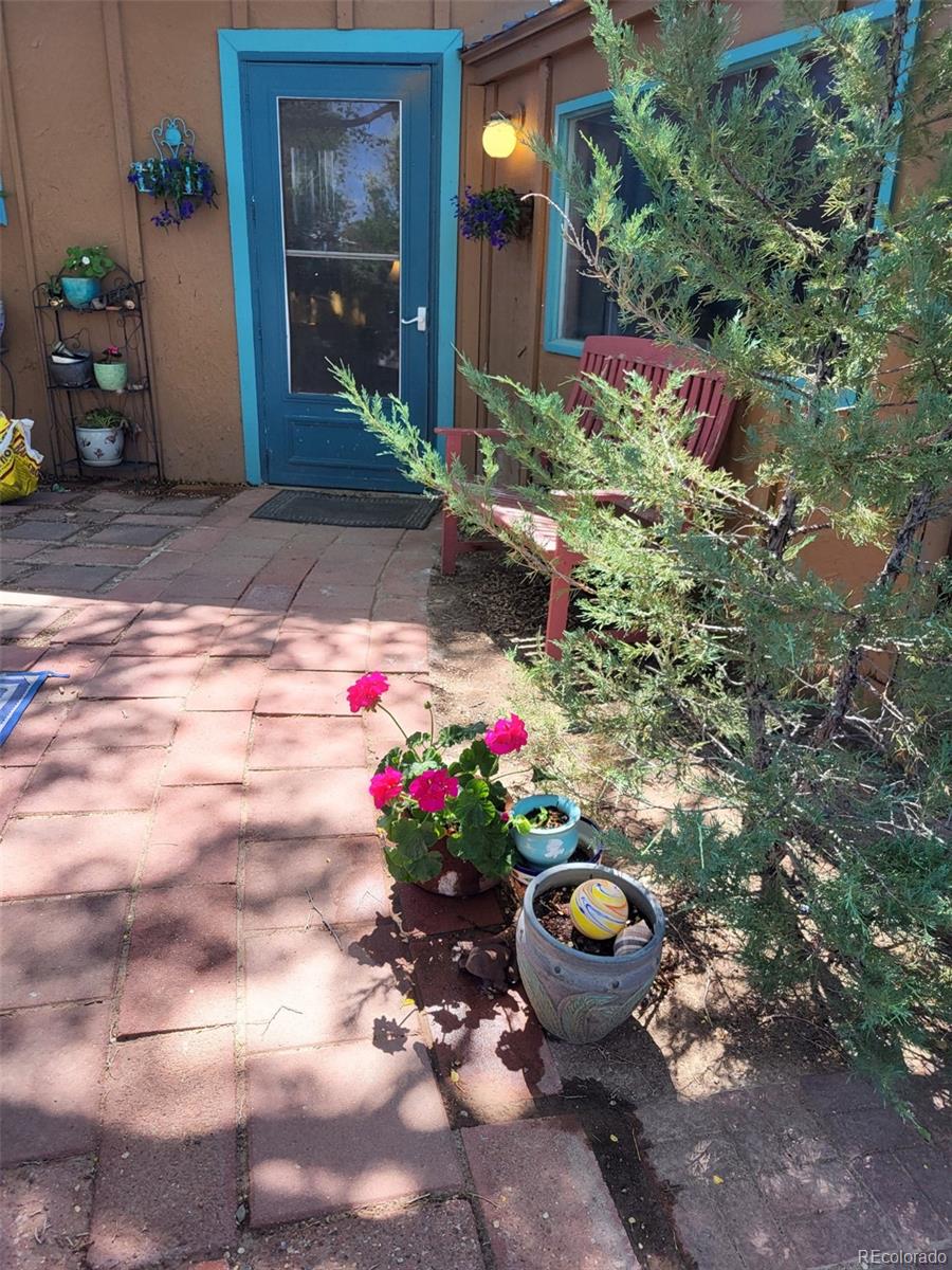 5385 Henry St, Mosca, CO 81146
