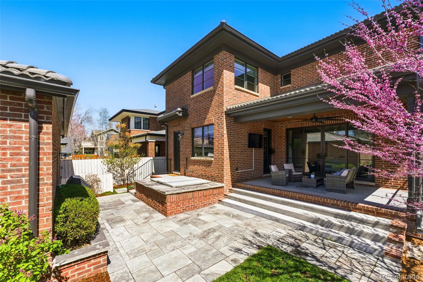1131 S York St, Denver, CO 80210