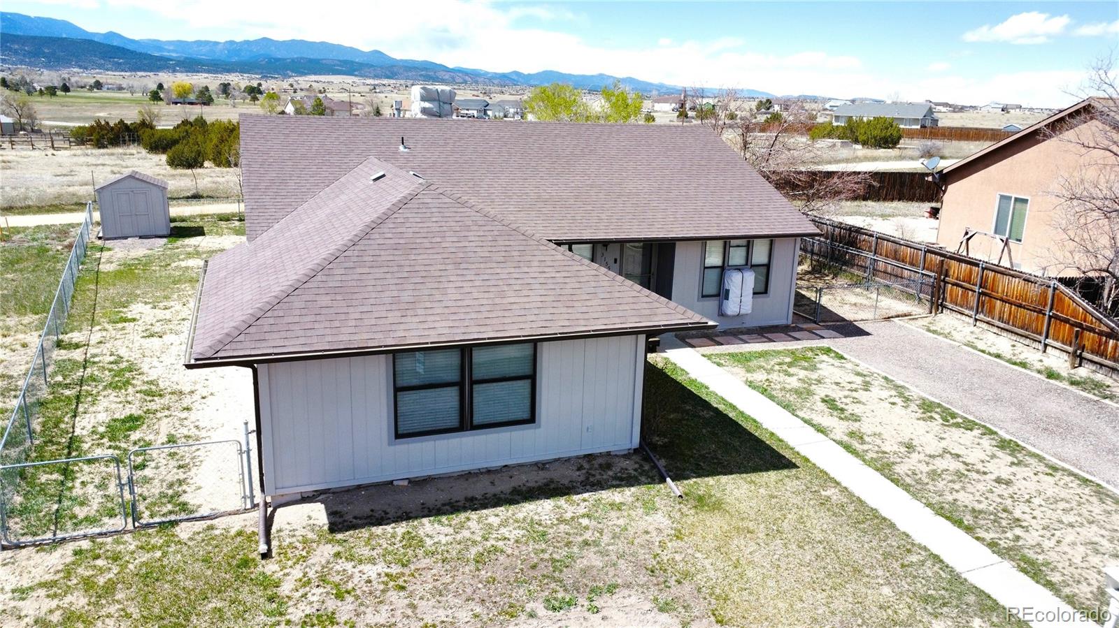 3155 Lunar Dr, Colorado City, CO 81019