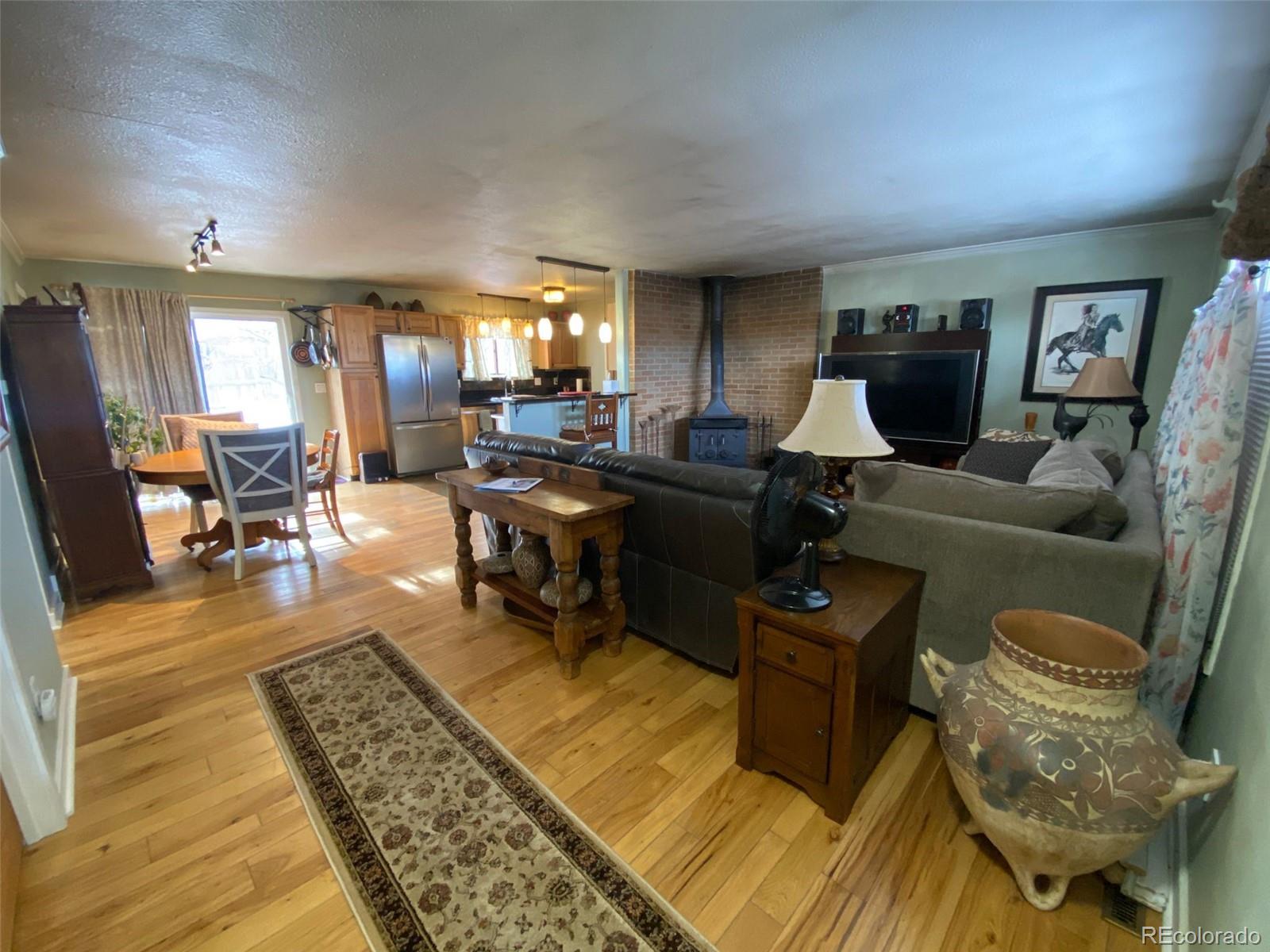 670 Village Dr, Rifle, CO 81650