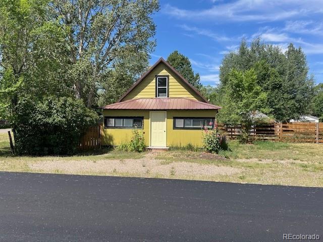 355 9th St, Saguache, CO 81149