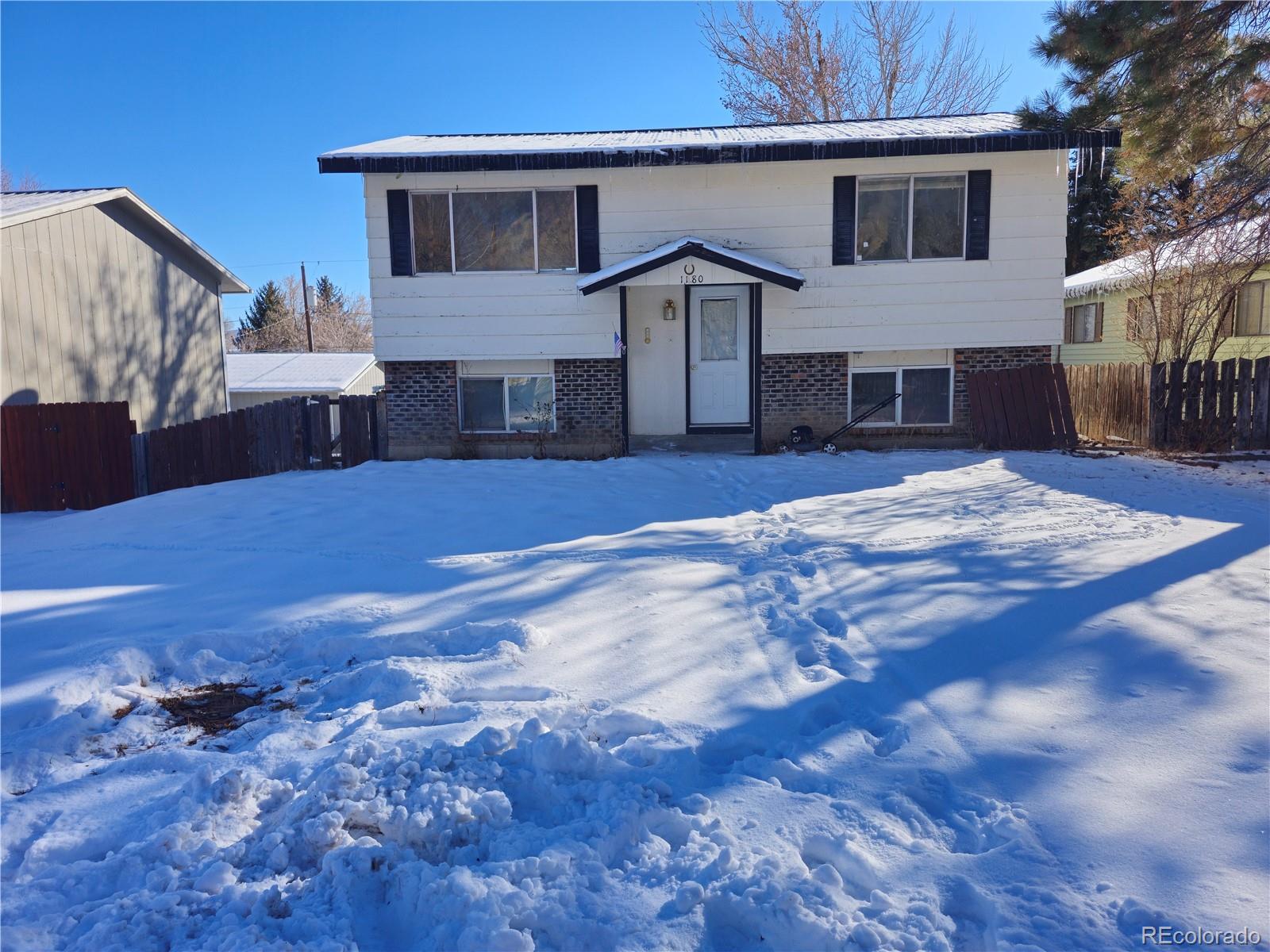 1180 Hill St, Meeker, CO 81641