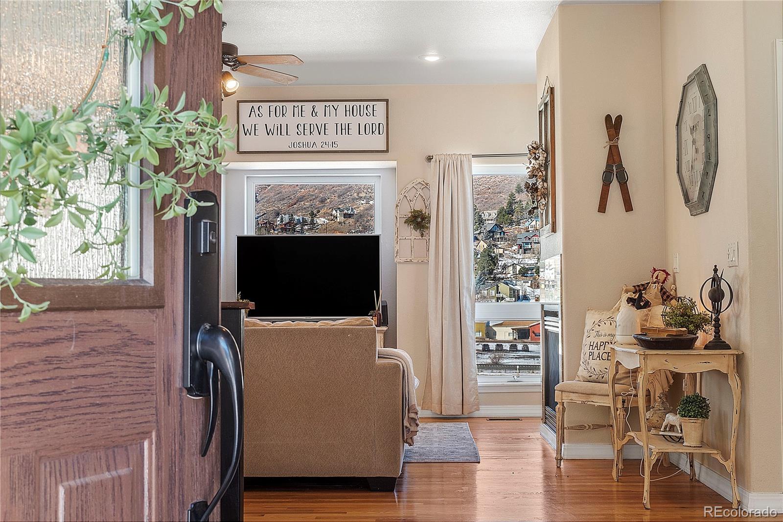 110 Oakdale Dr, Palmer Lake, CO 80133