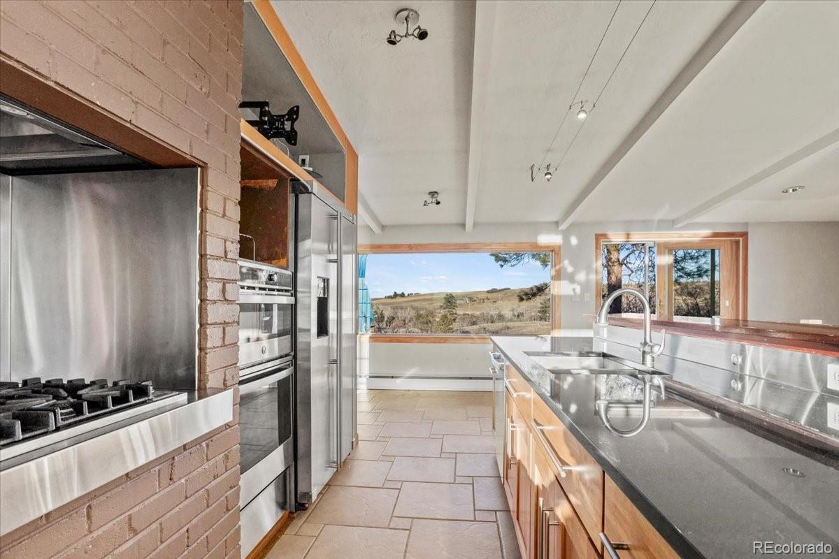 428 N Perry Park Rd, Sedalia, CO 80135
