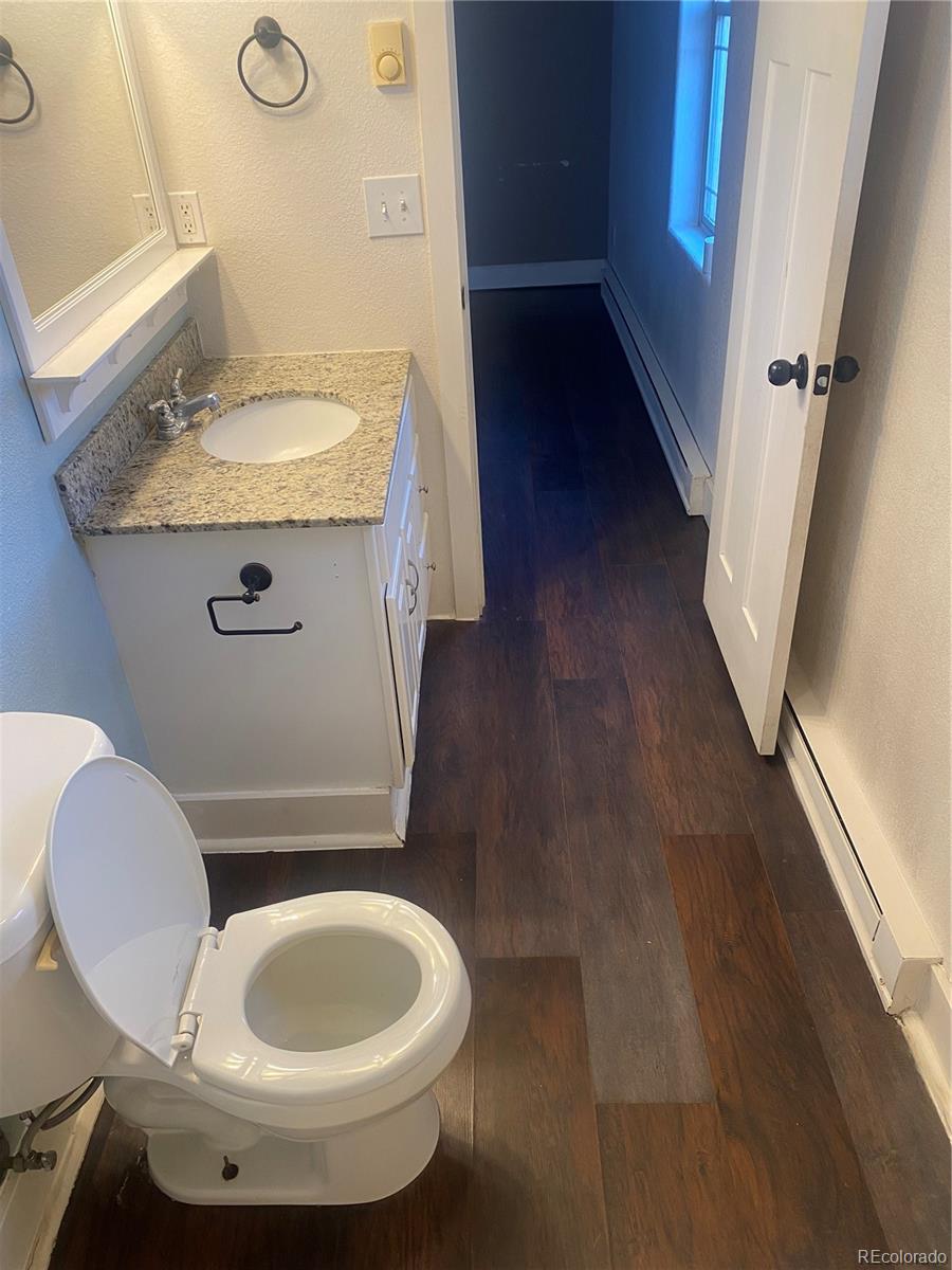 890 Second St, Sanford, CO 81151