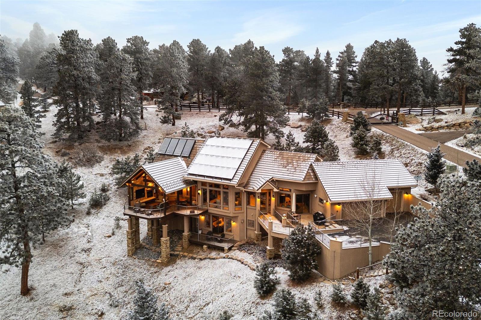 955 Crescent Moon Dr, Golden, CO 80401