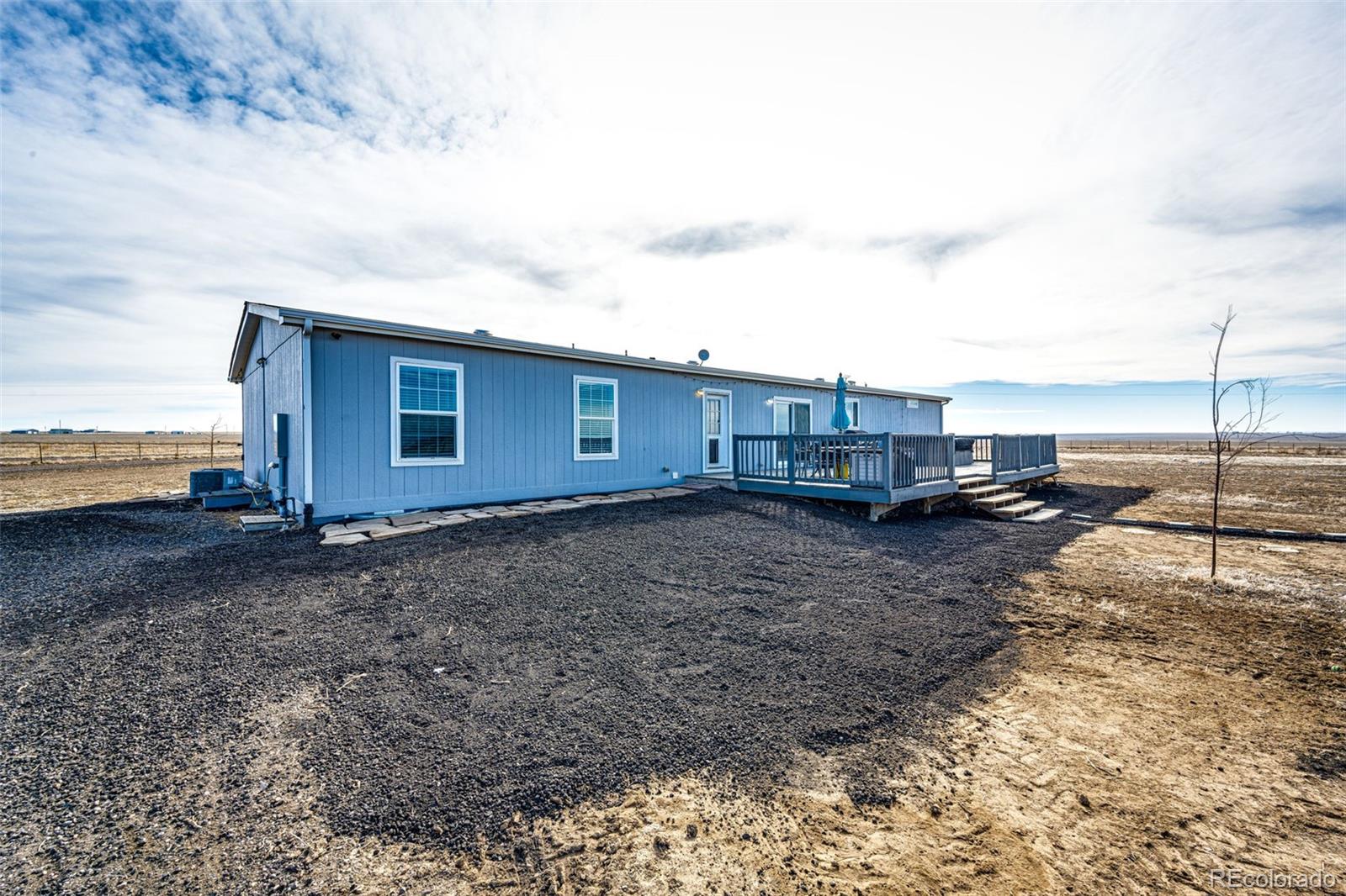 6007 County Road 77, Roggen, CO 80652
