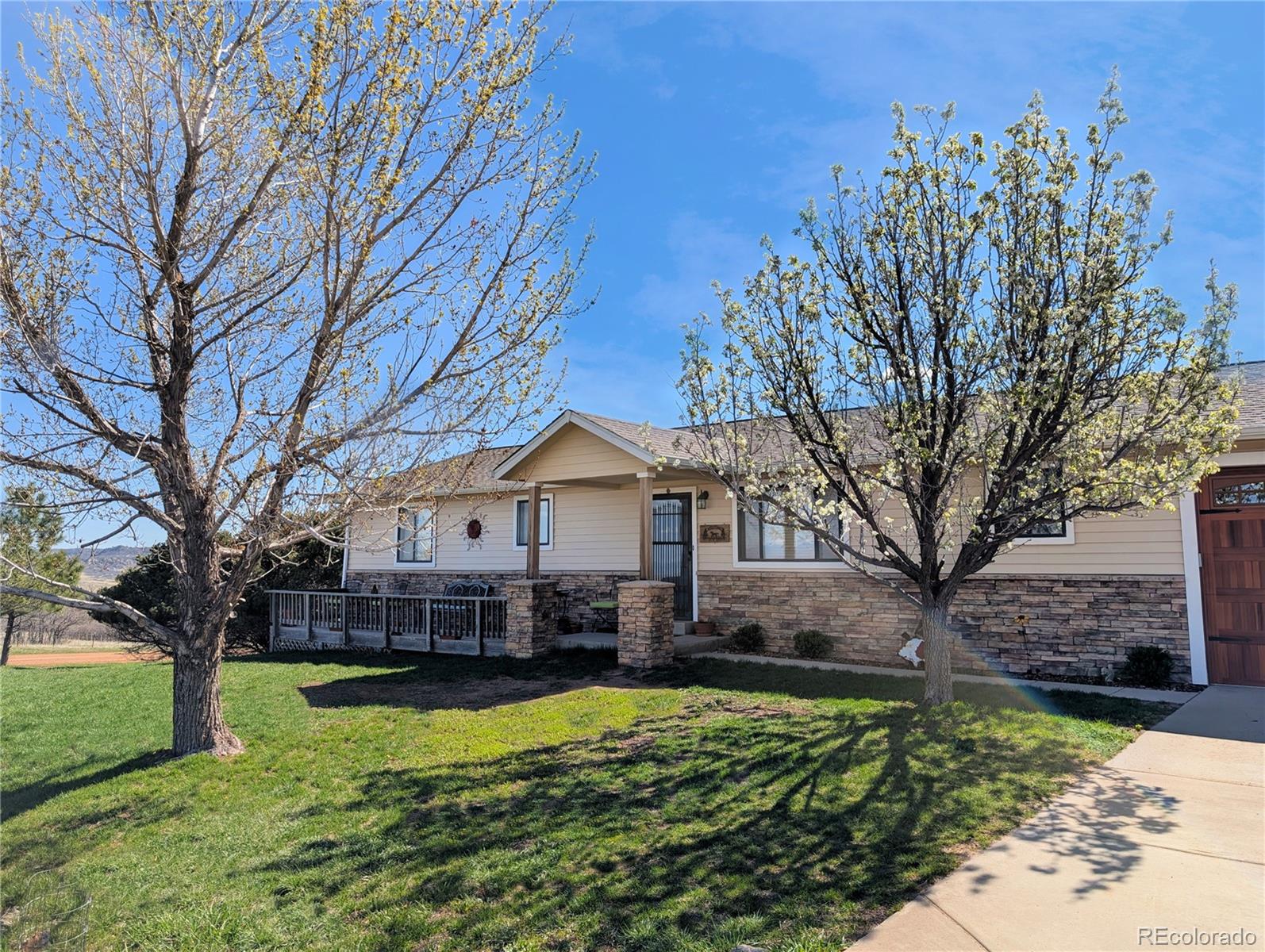 5774 Sioux Dr, Sedalia, CO 80135