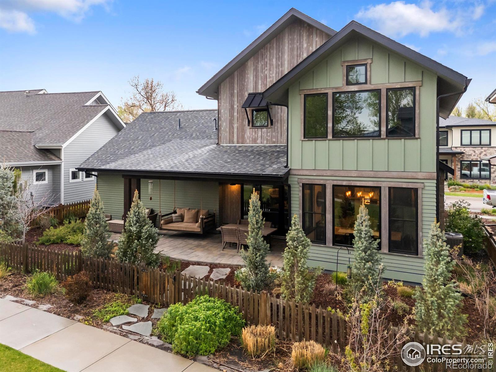 745 Harts Gardens Ln, Fort Collins, CO 80521