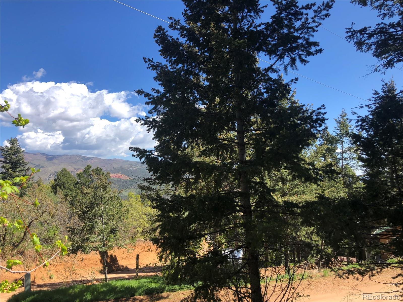 60 Oak Ridge Rd, Manitou Springs, CO 80829