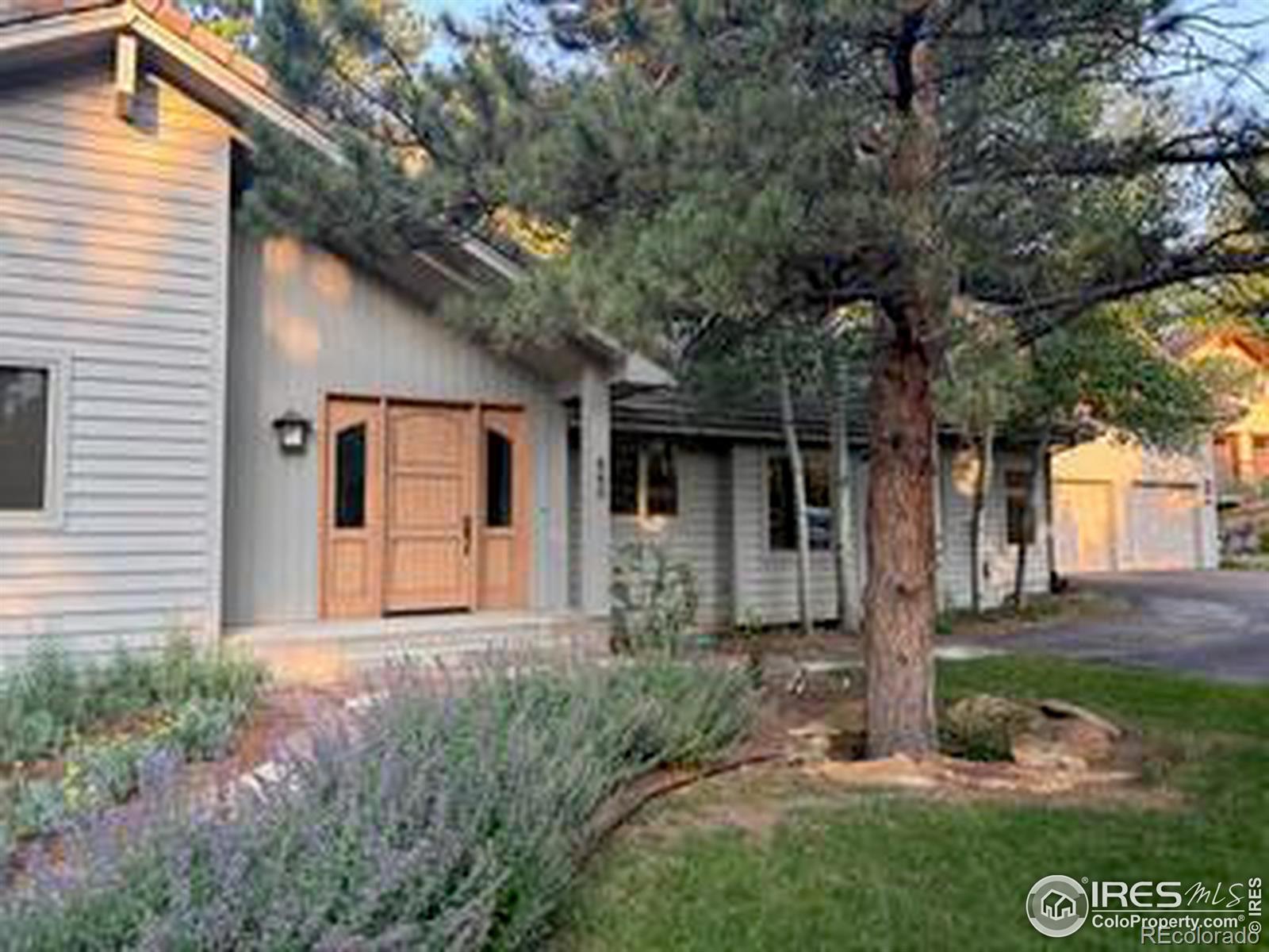 880 W Elkhorn Ave, Estes Park, CO 80517