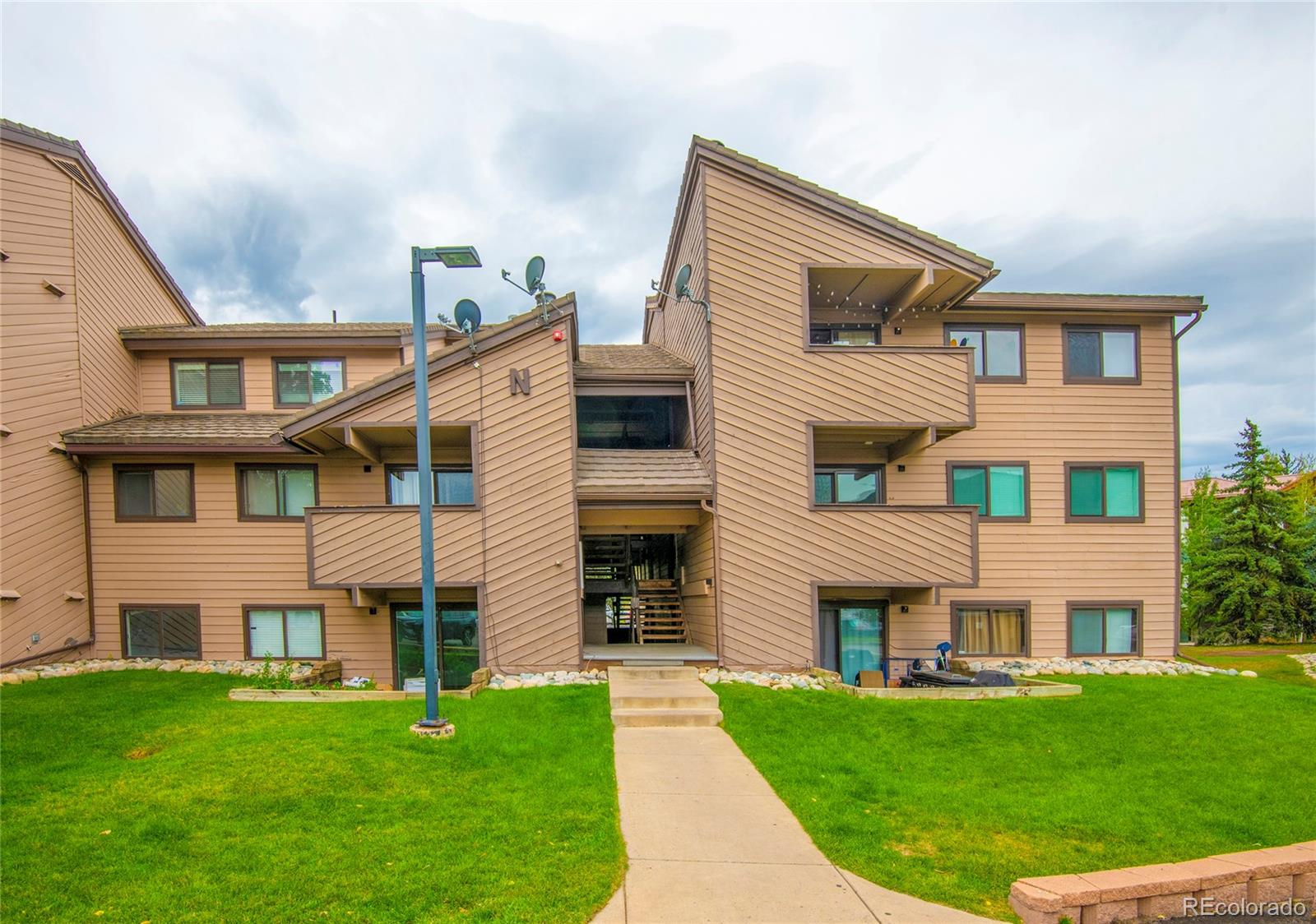 1061 W Beaver Creek Blvd #302, Avon, CO 81620