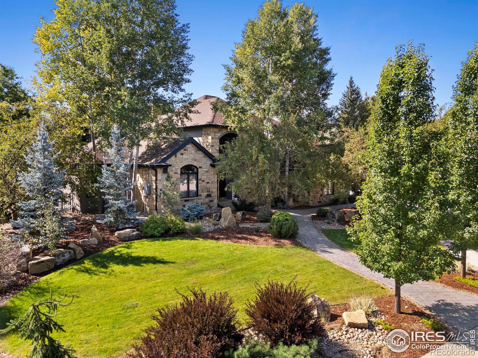 813 Whitehall Ct, Fort Collins, CO 80526