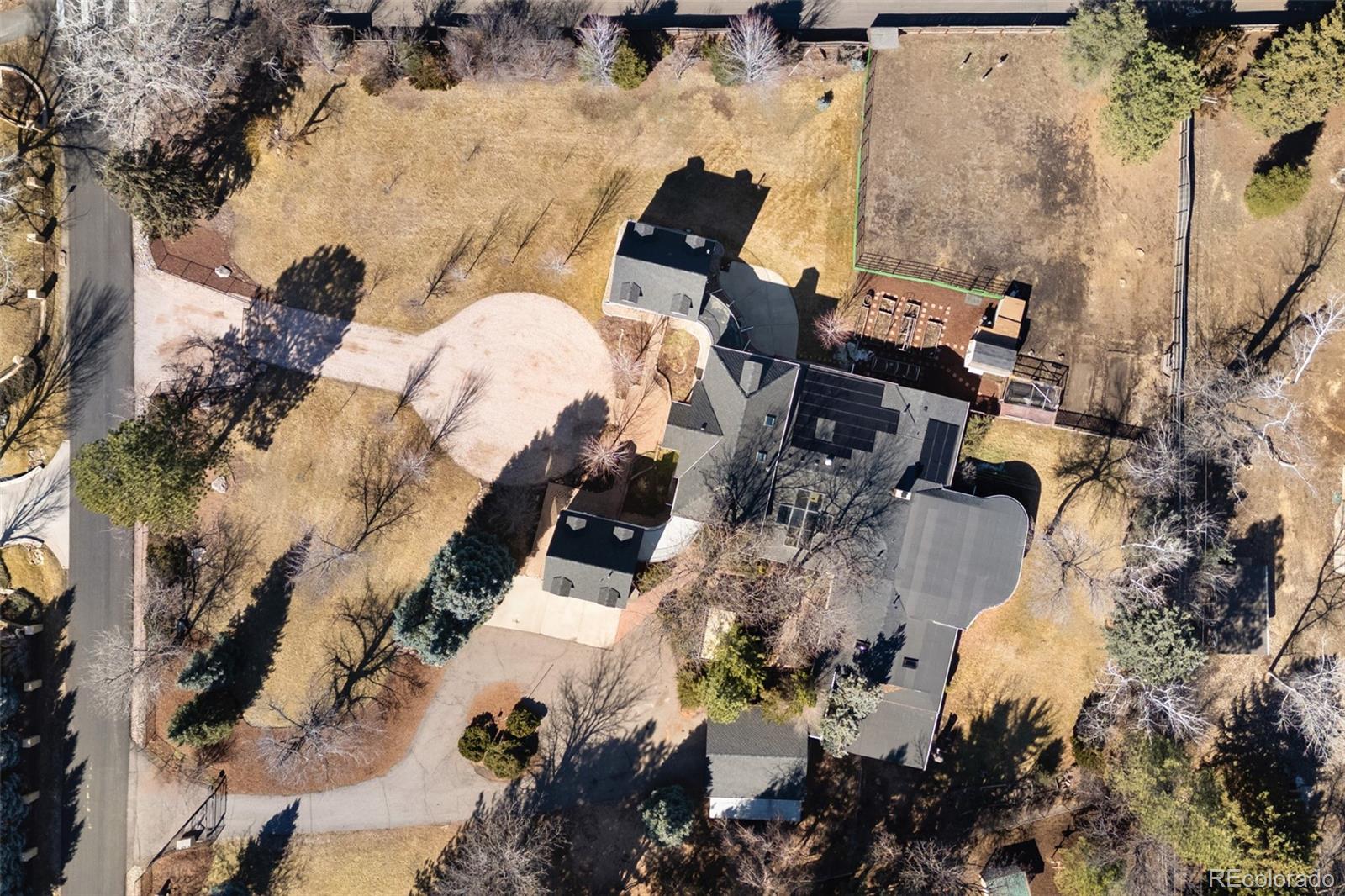 1 Random Rd, Englewood, CO 80113