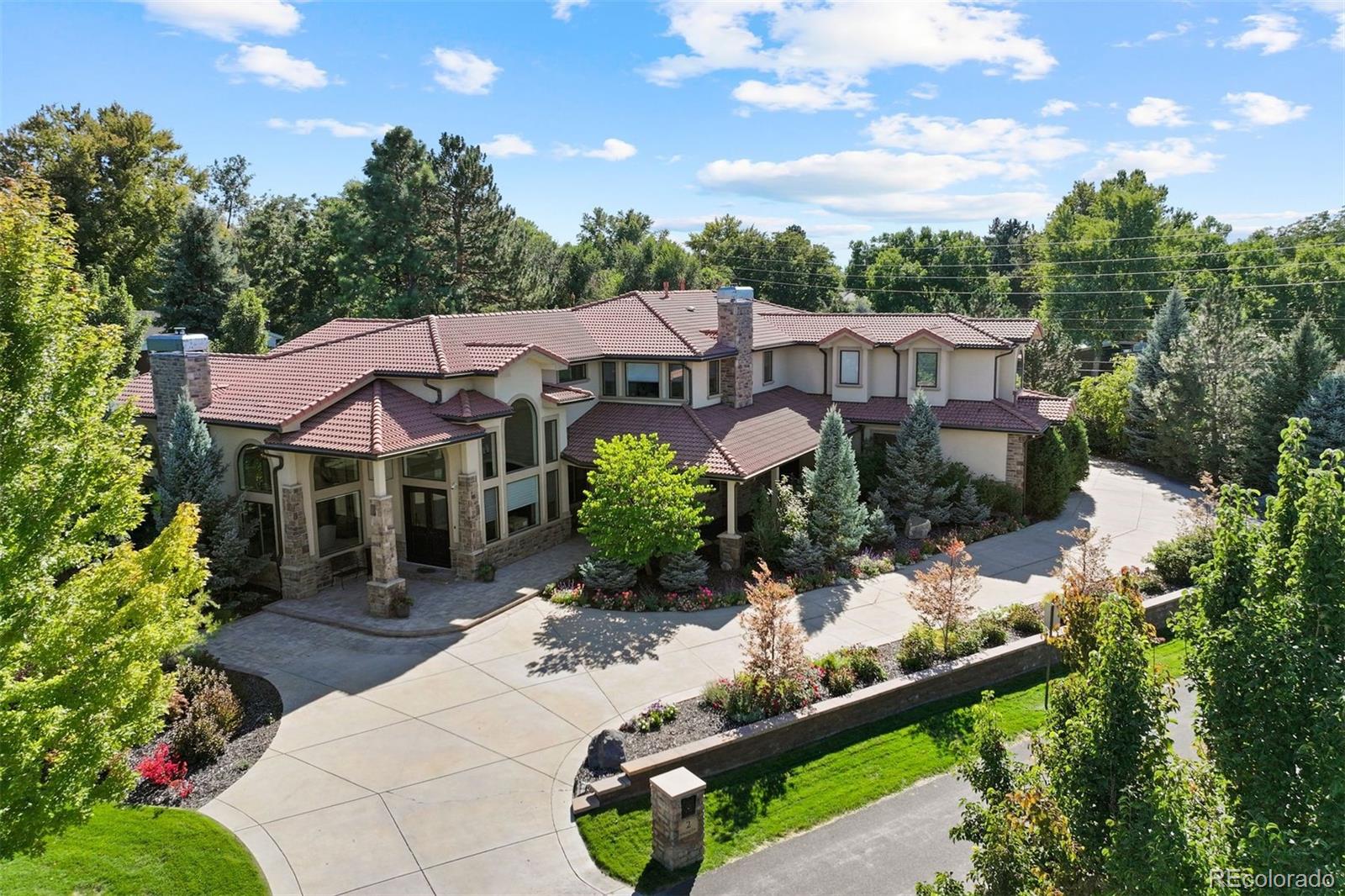 2 Viking Dr, Englewood, CO 80113