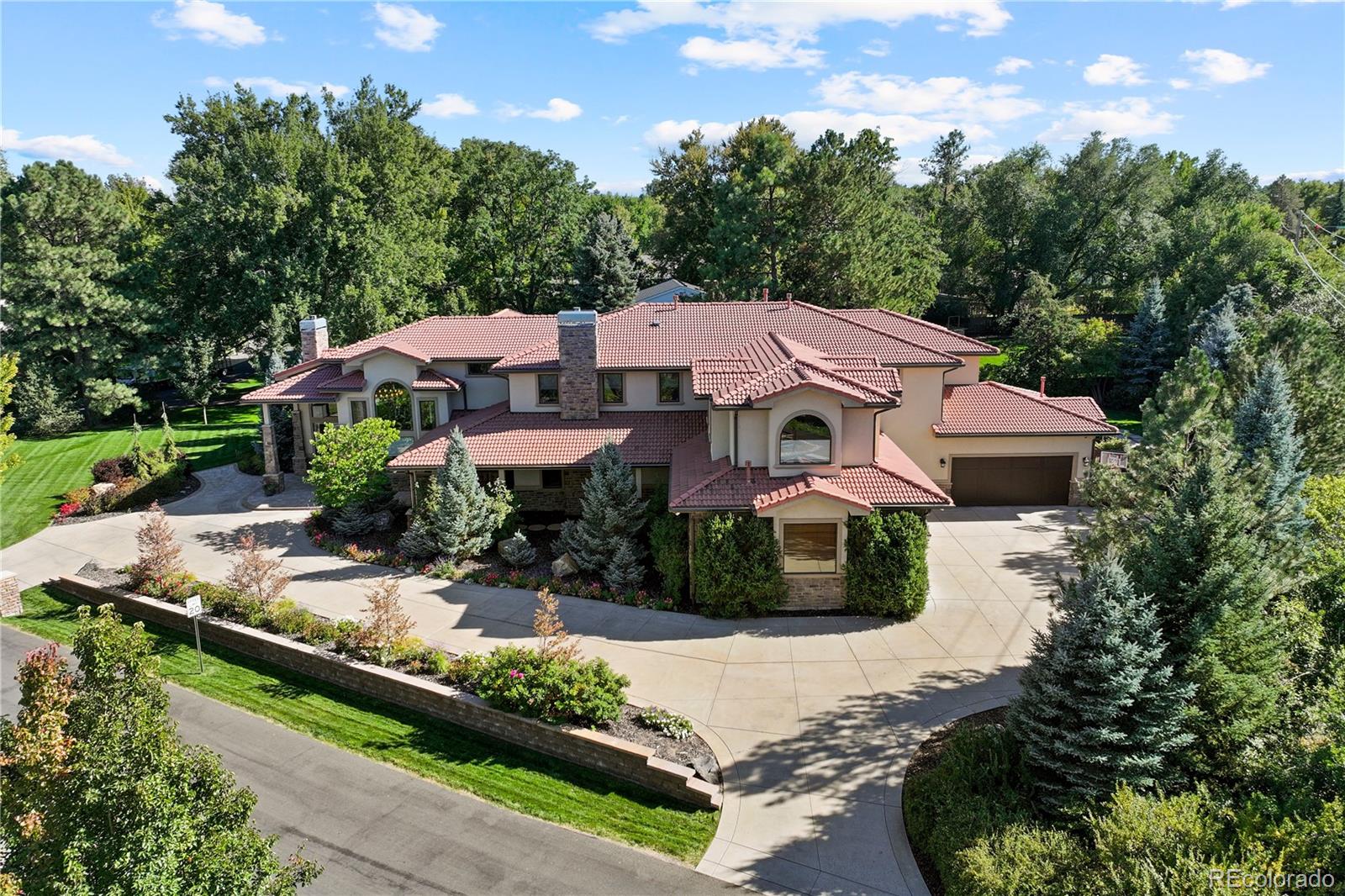 2 Viking Dr, Englewood, CO 80113