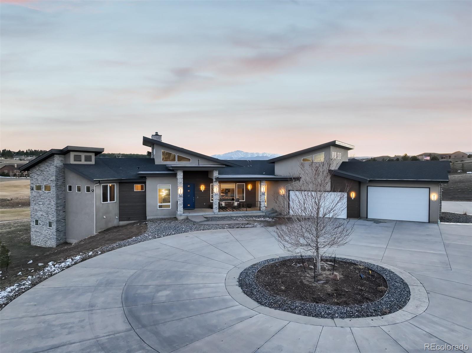 19647 Guildford Ct, Monument, CO 80132