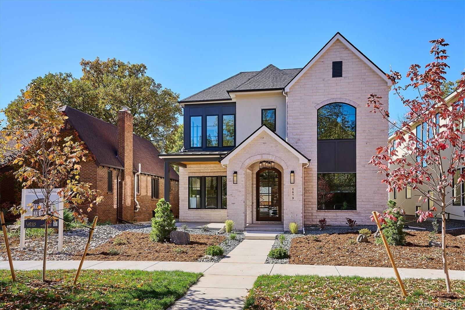 1679 Bellaire St, Denver, CO 80220
