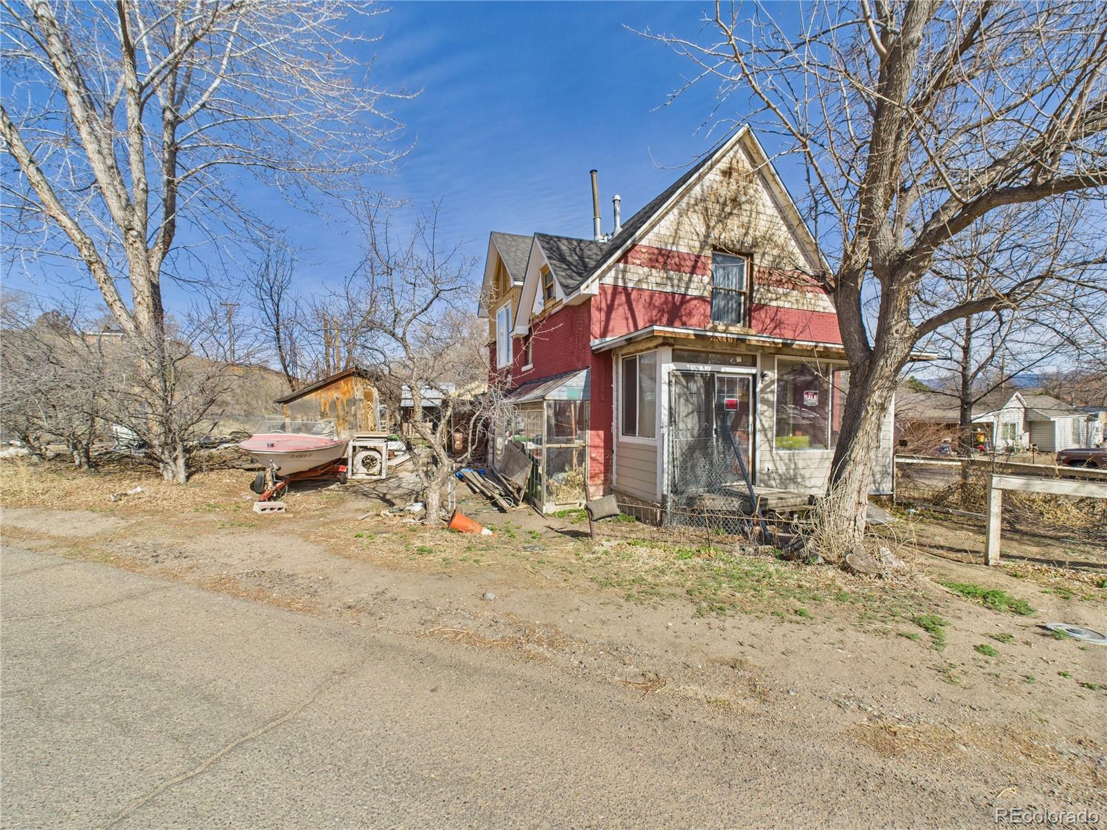 102 Marble St, Florence, CO 81226