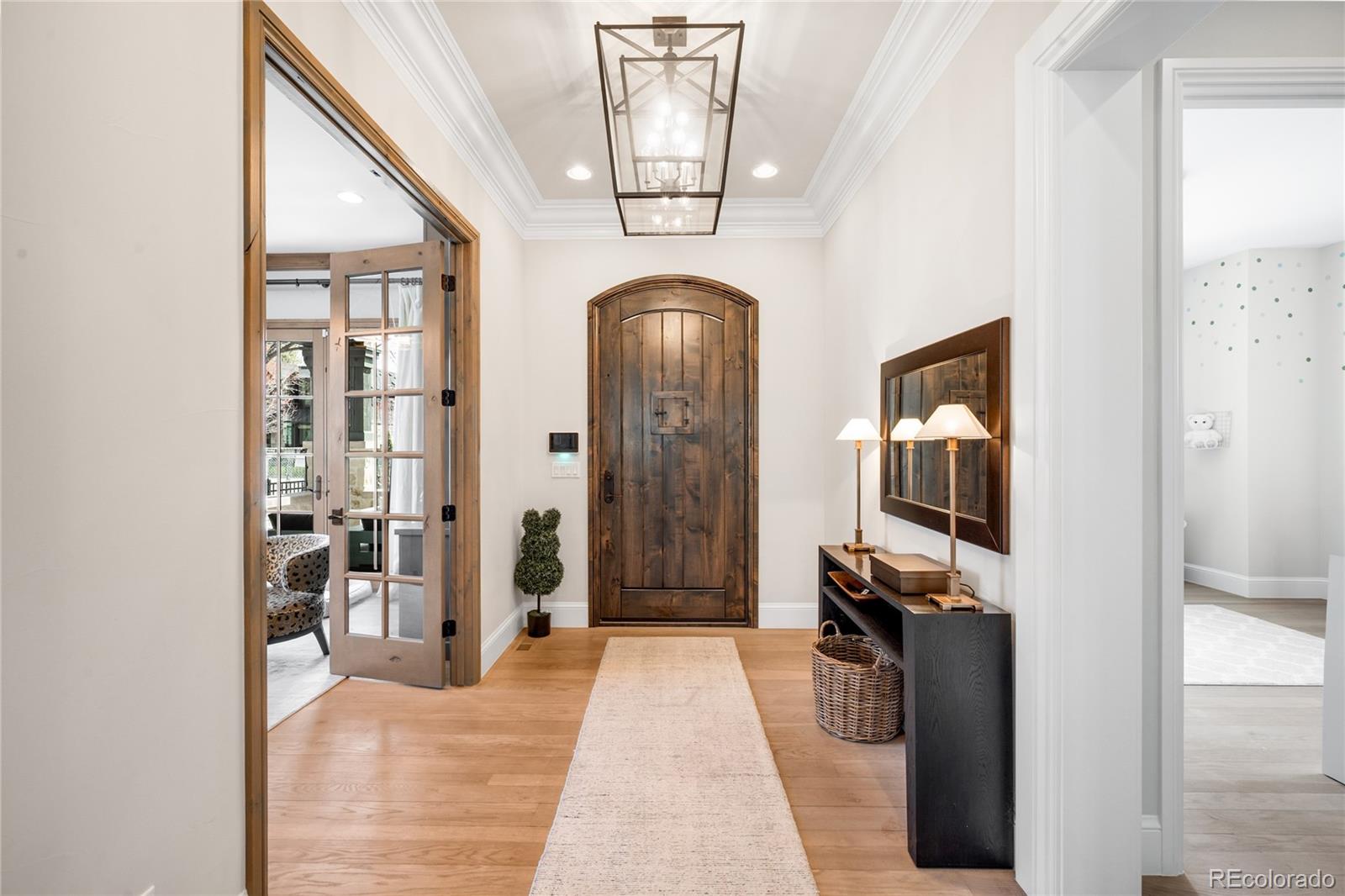 2495 S Madison St, Denver, CO 80210