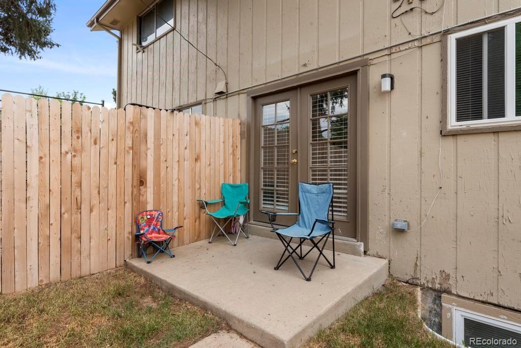 56 Lansing, Aurora, CO 80010